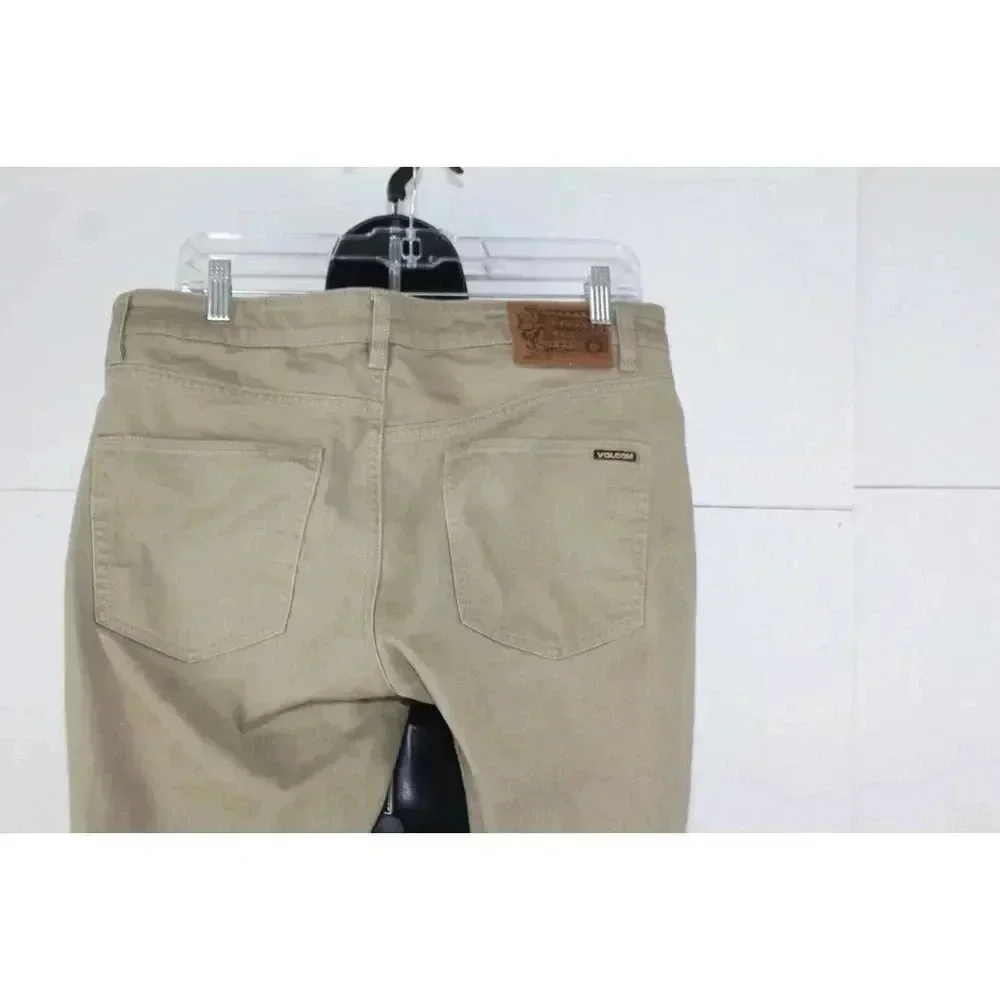 ladies VOLCOM slim straight size 32